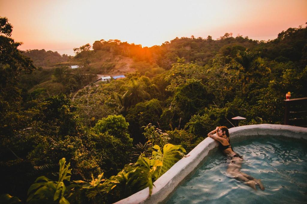 Adults-Only Luxury Havens in Costa Rica: Your Romantic Escape Guide